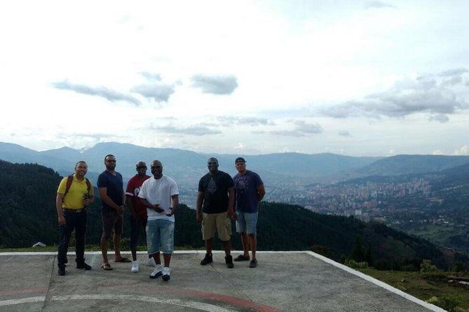 Best Full Day Private Medellin City Tour and Botero´s Plaza - Entering Medellín with Botero first