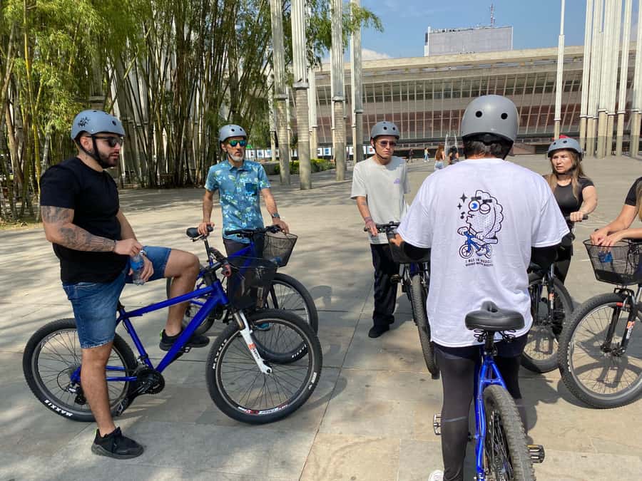 Bike Tour Medellin with Snacks and Local Beer - Medellín Goes Faster (and Feels Closer) When You Bike