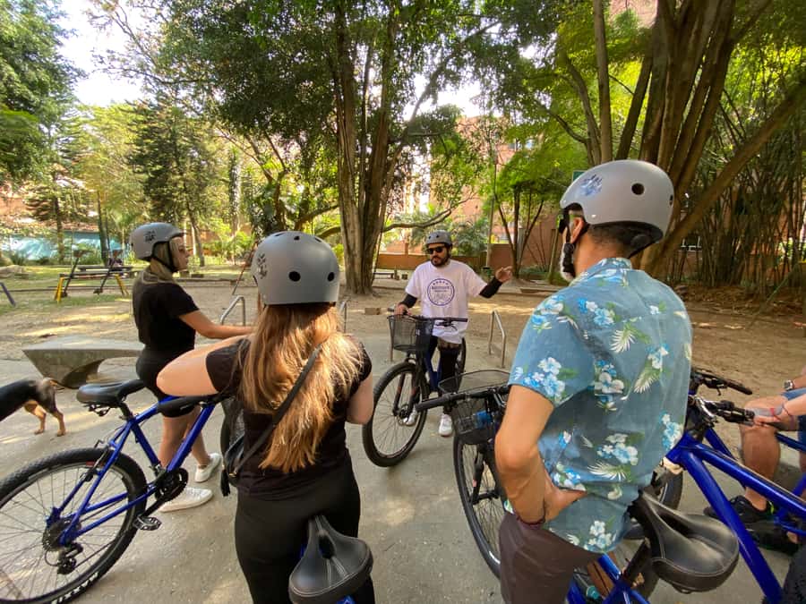 Bike Tour Medellin with Snacks and Local Beer - La Alpujarra and Parque de las Luces: Urban Stories in the Center