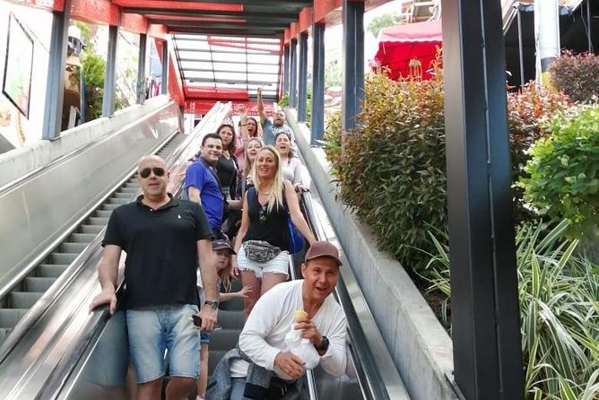 City Tour + Commune 13 Medellin - Comuna 13 (Pazifistas): street art with meaning, plus shows