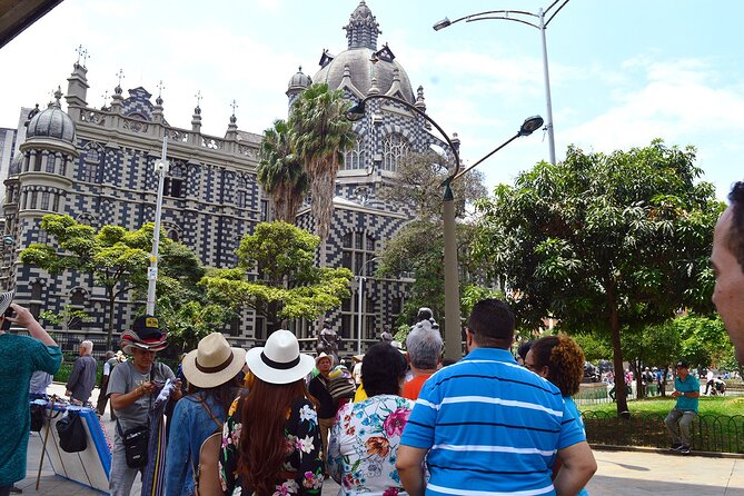 City Tour + Commune 13 Medellin - Barefoot Park and Pueblito Paisa: two very different Antioquia moods