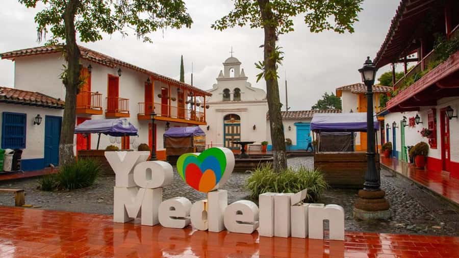 City Tour Medellin with a Chiva or a thematic van - Metro and Metrocable: The Fastest Way to See Medellín Up Close