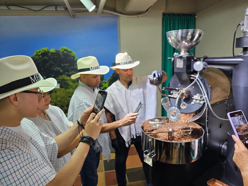 Coffee Experience with roasting show in Comuna 13 - Key things I’d mark on your map