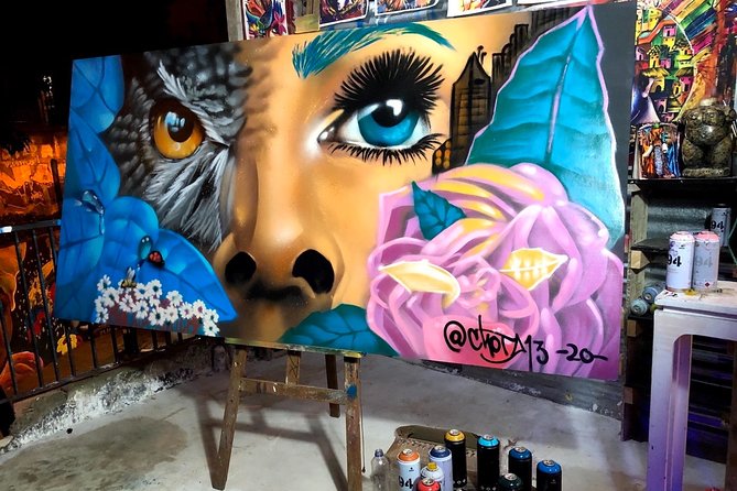 Commune 13 Guided Tour with Local Guides | Art & Local History - Stop 1: Escaleras Electricas de la Comuna 13 (and why it’s more than a ride)