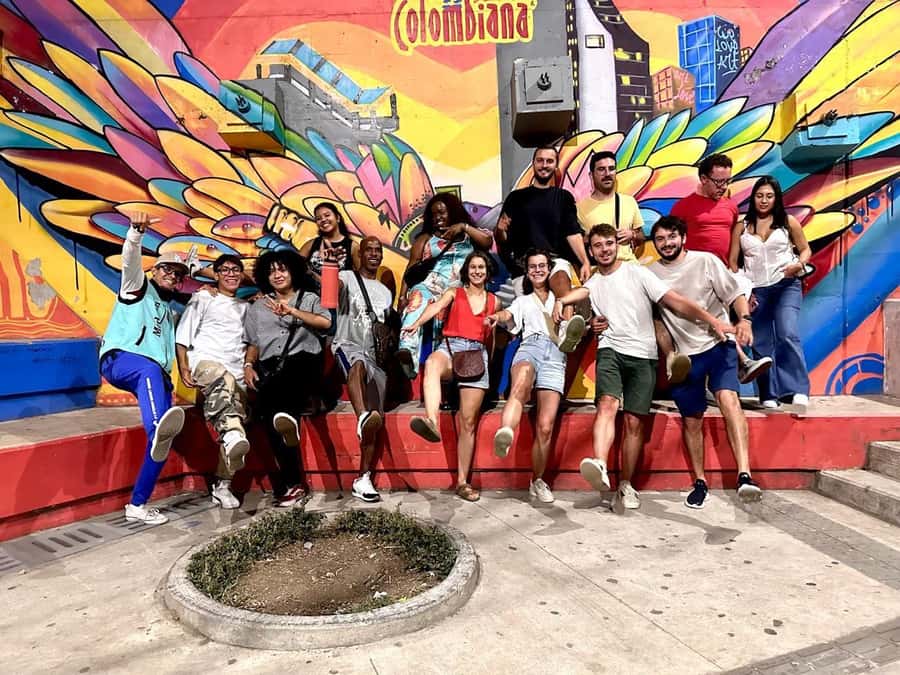 Complete Tour in Comuna 13: Graffiti, History and Street Delights - The Ice Cream Stop: A Comuna 13 Ritual You Should Actually Do