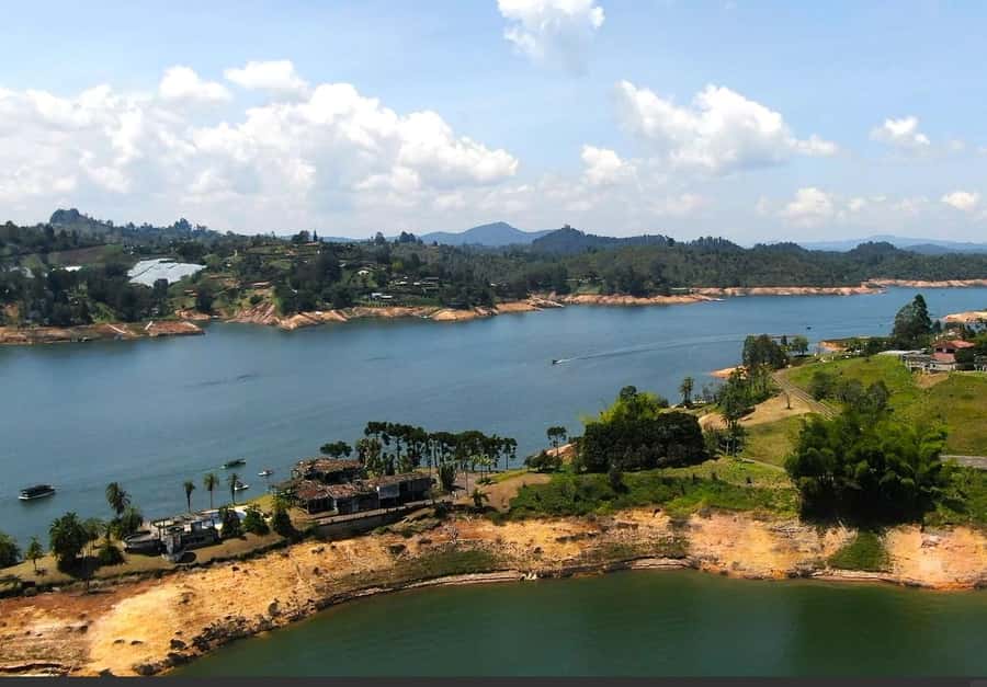 From Guatape: Pablo Escobar Mansion, Paintball & Boat Ride - Paintball hour: gear included and game built for fun