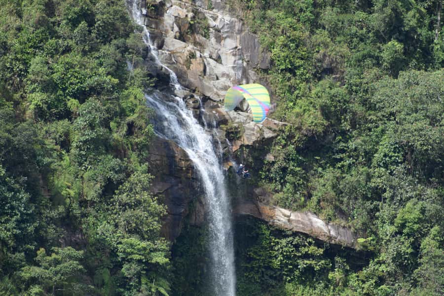 From Medellín: Paragliding and Rafting Combo Tour - Paragliding Over Antioquia: What 25 Minutes Feels Like