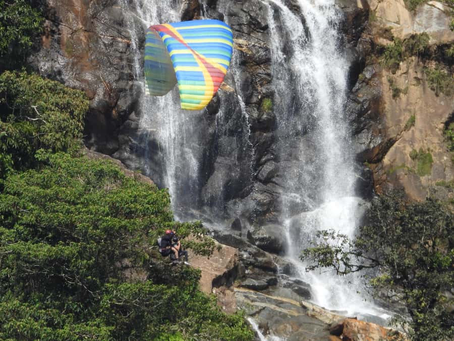 From Medellín: Paragliding Flight and Guatape Tour - Key things I’d plan around