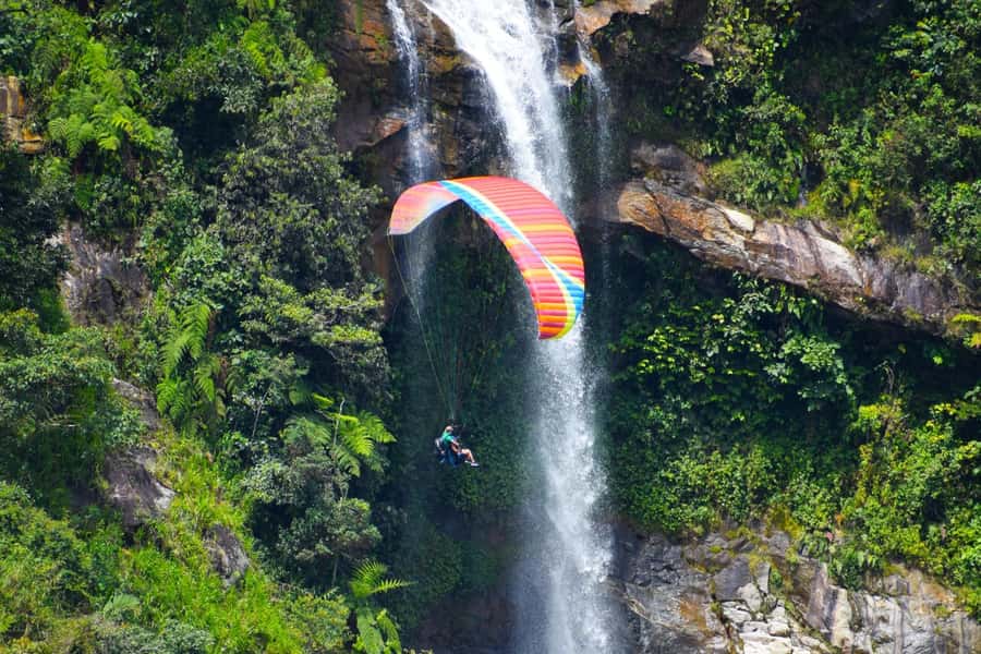 From Medellín: Paragliding Flight and Guatape Tour - Paragliding From Medellín: Cocorná’s Mountains in 20–25 Minutes