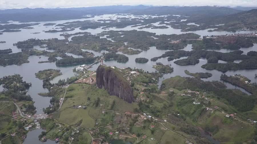 From Medellín: Paragliding Flight and Guatape Tour - Price and Value: What $213 Really Buys You