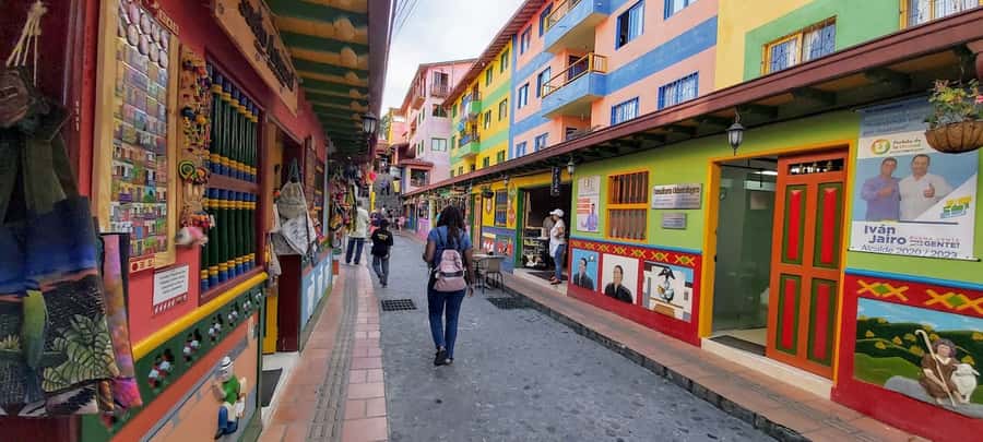 From Medellin: Private Guatape Car Tour with Coffee Tour - Price and Value: Is $147 Per Person Fair?