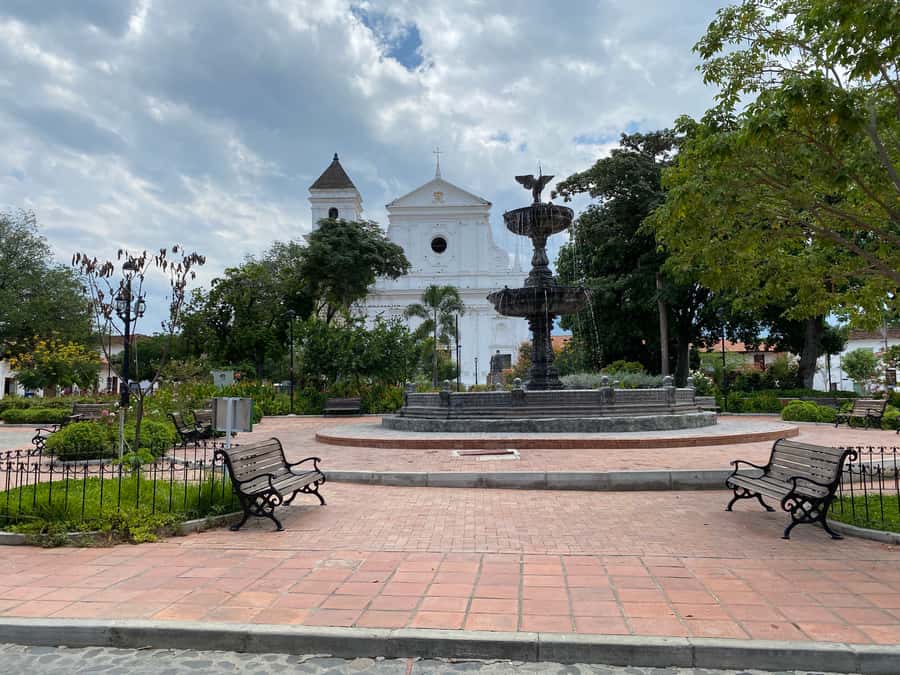 From Medellín: Private Santa Fe de Antioquia Tour - Occidente Bridge on foot: a 200-year heritage walk with big views