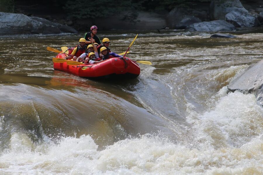 From Medellin: Rafting Experience - Breaks, snacks, and the lunch option at 2:30 PM