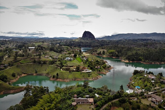 Full Day Private Tour to Guatapé and El Peñol - Coffee farm in Peñol: what you actually learn (and what you do)