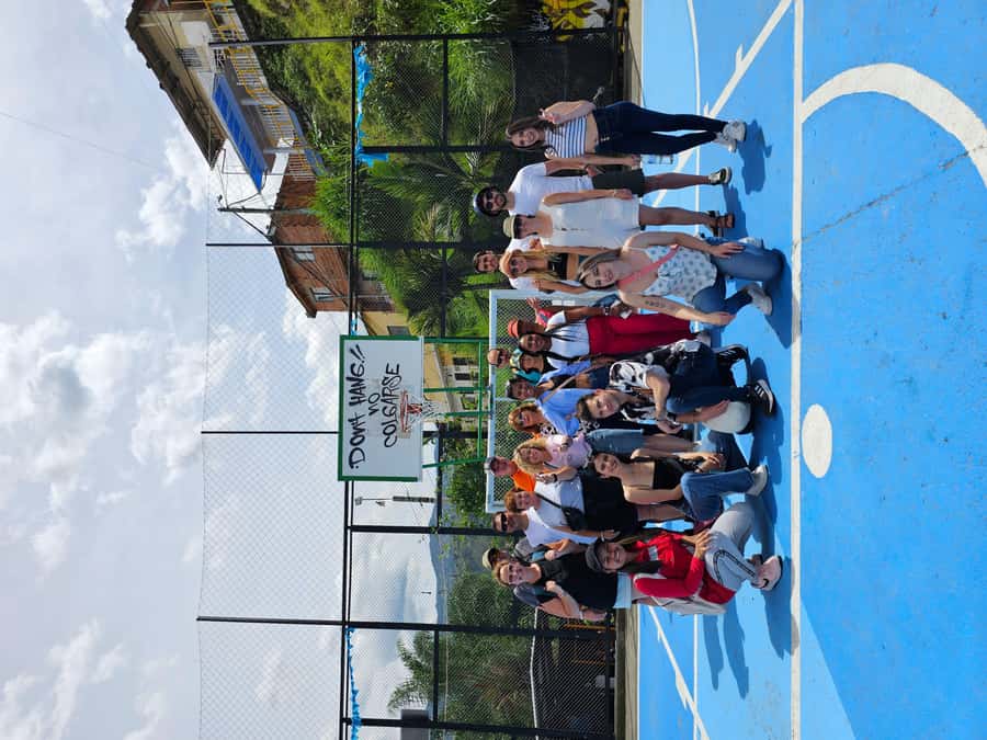 Graffiti Tour comuna 13 and cable car (made by local guides) - Escalators and viewpoints: the climb that earns the photos
