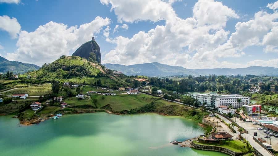 Guatape and El Peñol Rock Tour: Private or Shared - Timing and transport: how the day actually moves
