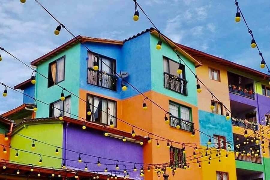 Guatape and El Peñol Rock Tour: Private or Shared - What to wear and bring so the stairs don’t wreck your mood