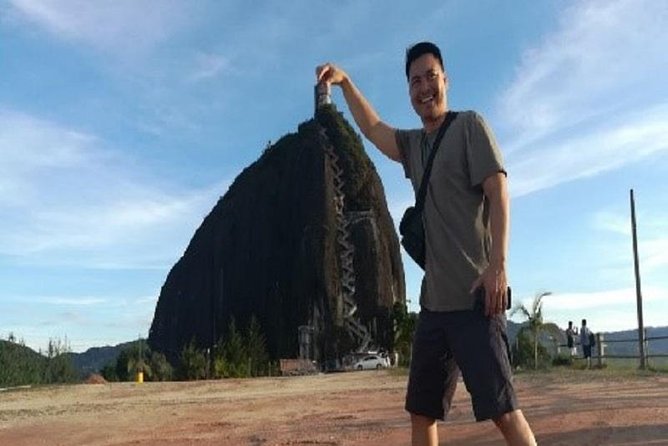 Guatape and Peñol Rock Full-Day Tour - Hotel pickup, private van, and a day that’s run with care