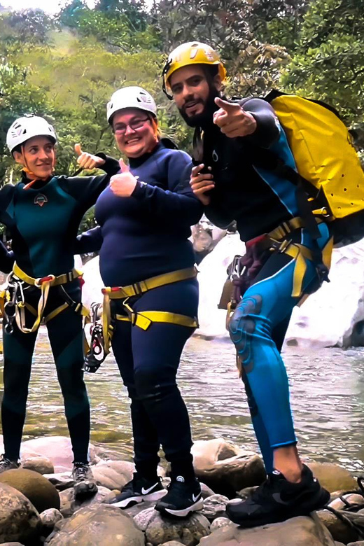 Guatapé Canyoning Adventure: Crystal Waters and Wildlife - Safety and first aid: what WFR-certified guides mean in practice