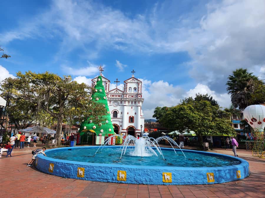 Guatape Coffee Villa including Rock Town & Waterfall - Waterfall pause: fresh air break, not a guarantee of warm water