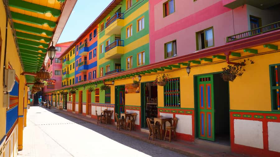 Guatape Coffee Villa including Rock Town & Waterfall - El Peñol climb: the viewpoint payoff (and the one drawback)