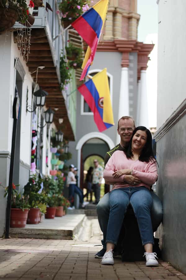 Guatapé: Day trip with Transport, Food & Boat - Timing and pacing: how the 10 hours feels in real life