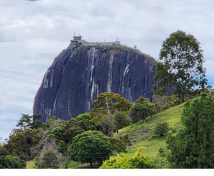 Guatapé: Iconic rock climbing for beginners and experts. - Key things to know before you climb Guatapé