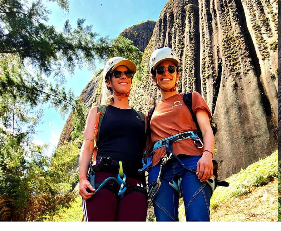 Guatapé: Iconic rock climbing for beginners and experts. - Meeting point at MONA: what to expect and how to plan timing