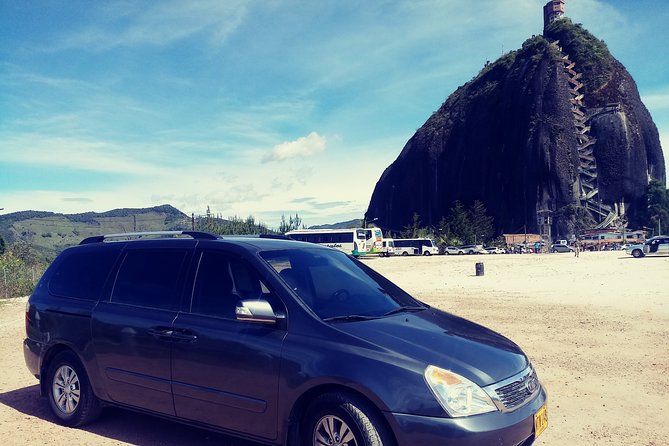 Guatapé Tour - The New Peñol and the replica stops: context without wasting your whole day