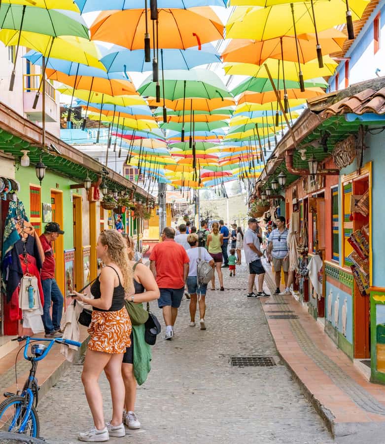 Guatapé Tour by Chiva + Visit to Pablo Escobar's Hacienda - Hacienda La Manuela: what you see (and how to handle the mood)