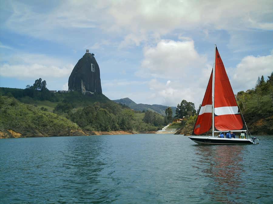 Medellin and Guatape Full Day Pablo Escobar Tour - Key highlights to watch for