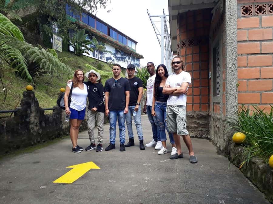Medellin and Guatape Full Day Pablo Escobar Tour - Logistics that actually make a difference on this kind of day