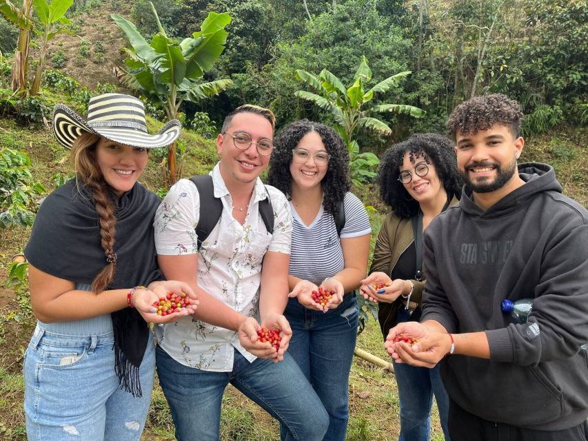 Medellín: Coffee Tour Experience at a Coffee Farm - The tasting workshop: how to prepare Colombian coffee the right way