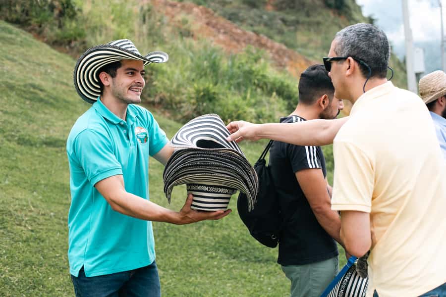 Medellin: Coffee Tour, Horseback Arrival, and Sugar Cane - Lunch, aperitif, and sugar cane processing: the sweet break that feels local