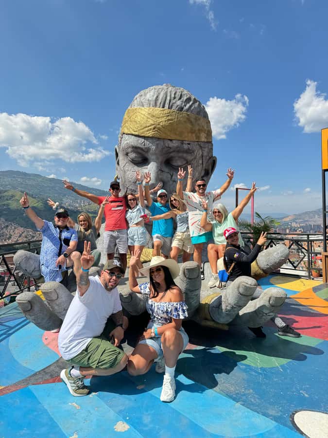 Medellín: Comuna 13 and Graffiti Guided Tour with a Local - Key highlights that make this tour worth your time