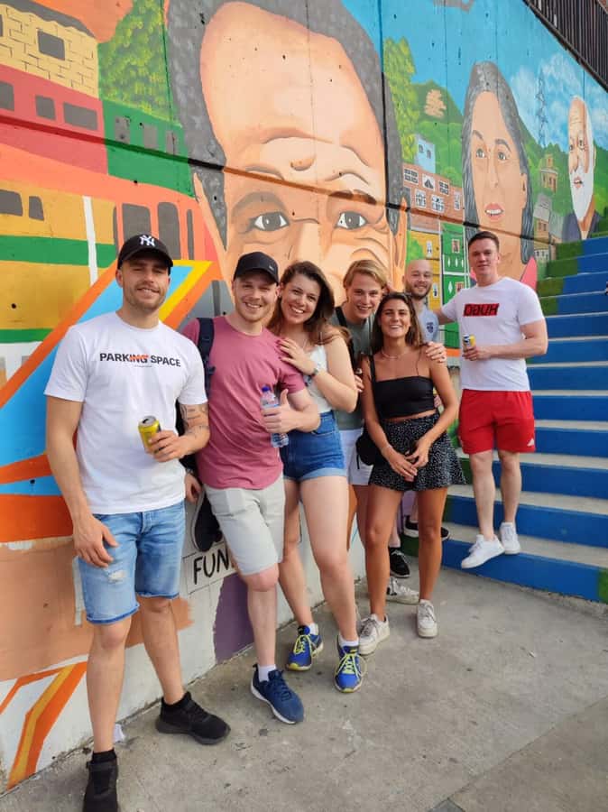 Medellín: Comuna 13 District Tour with Cable Car Ride - Escalators and viewpoints: a practical way to reach the high points