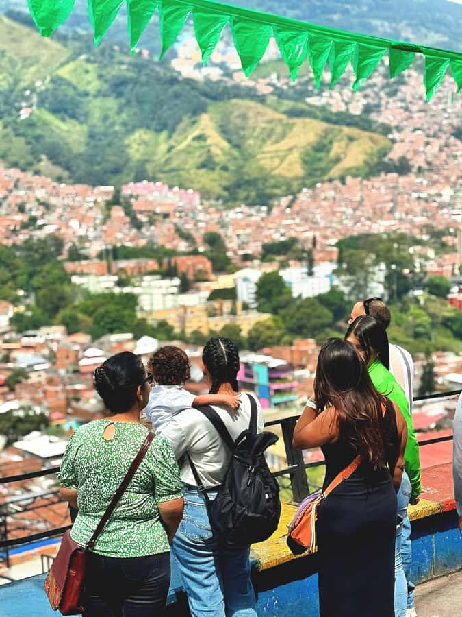 Medellín Comuna 13 local guides snacks and your own graffiti - Art galleries of local artists: supporting creativity in a practical way