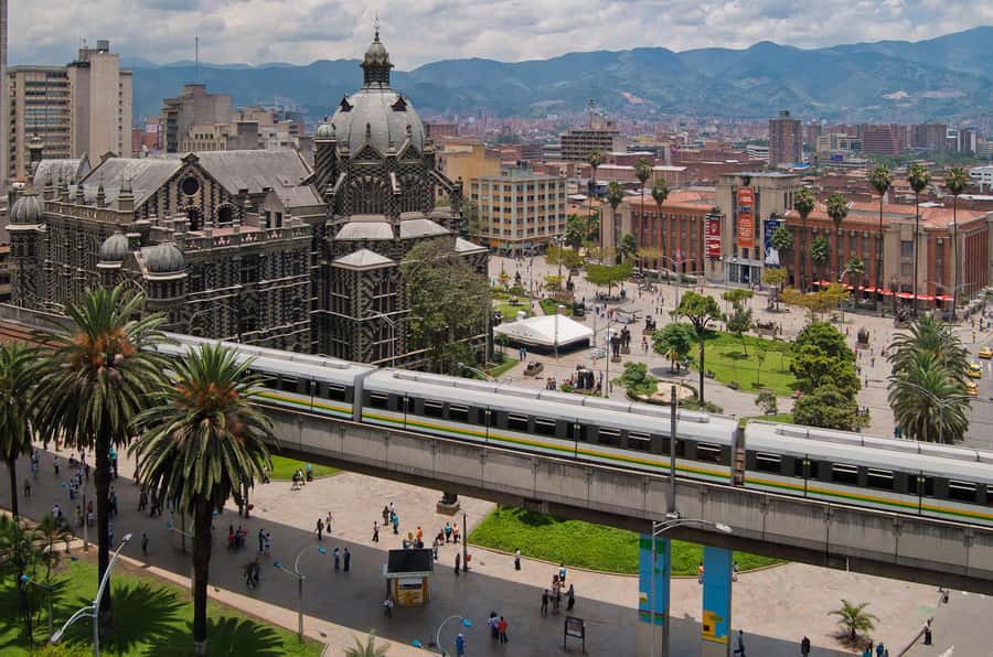 Medellín: Comuna 13, Pueblito Paisa, & Antioquia Museum Tour - Key things you’ll actually care about