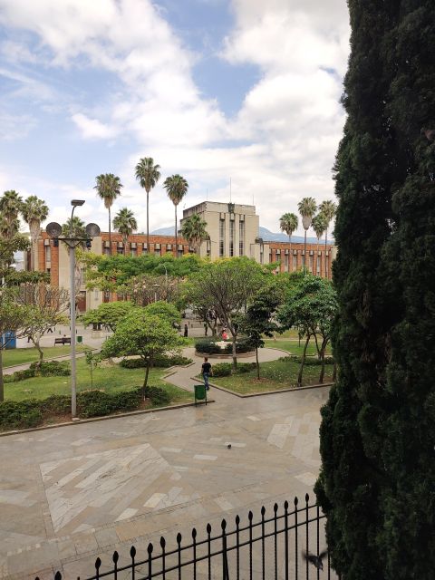 Medellin downtown: History and culture through fun stories - Ending at Estación Parque Berrío and what the timing actually buys you
