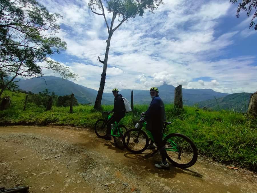 Medellín: Full-Day Mountain Bike Tour with Lunch - Should You Book This Tour?
