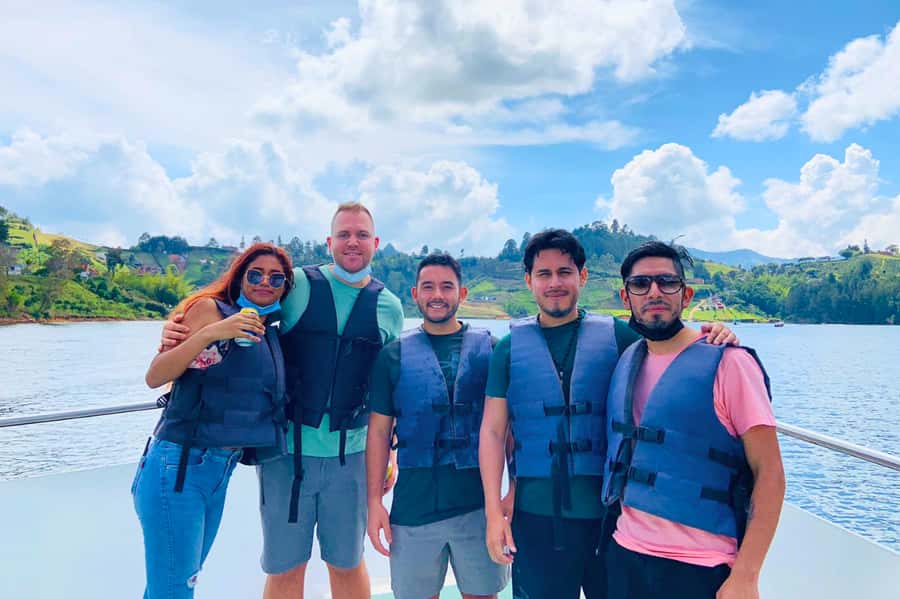 Medellin: Guatape and El Penol Rock Day Trip with Boat Ride - El Peñol: what you gain from the guided rock area and the 740 steps
