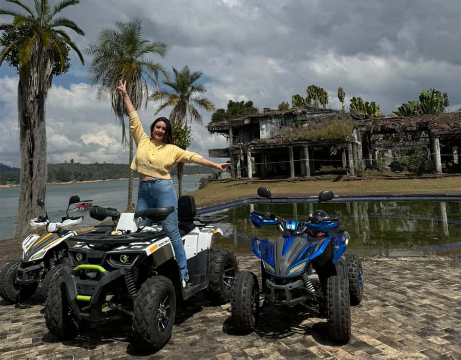 Medellin: Guatapé Day Trip & Boat to Pablo Escobar's Estate - Key points before you go