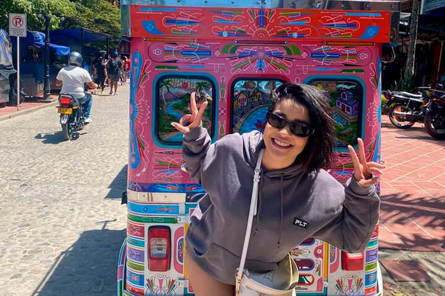Medellín: Guatapé Private Tour with Helicopter & Boat Ride - Should you book this Medellín–Guatapé helicopter + boat day?