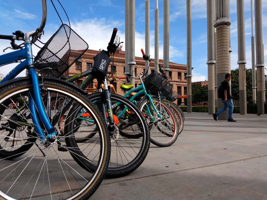 Medellín: Guided City Bike Tour - Key things that make this Medellín bike tour worth it