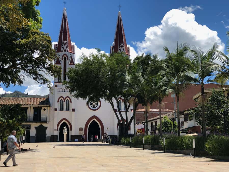 Medellín: Half-Day Private Colonial Towns Tour - Quick hits before you go