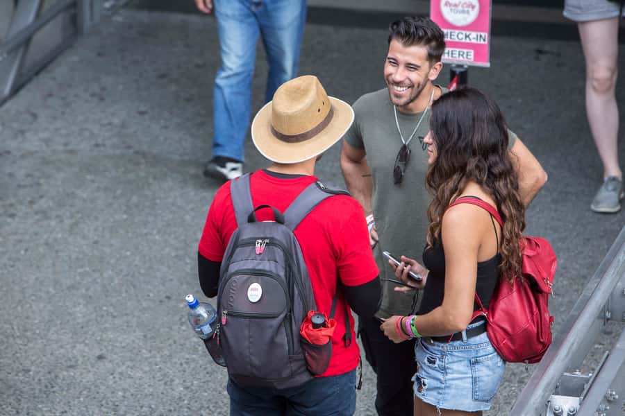 Medellin Historic Walking Tour - “Hidden gem” segment and Parque Berrío: more local perspective, less crowds