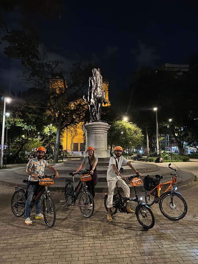 Medellín: History & Local Life Essentials Tour on an E-Bike - Plaza Mayor on foot: finishing with a classic anchor