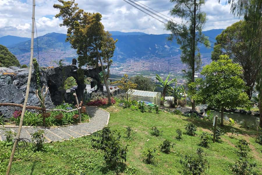 Medellin: Horseback Riding Coffee Farm Tour with Coffee Spa - Tips to make the day smoother (and avoid sore-surprise moments)