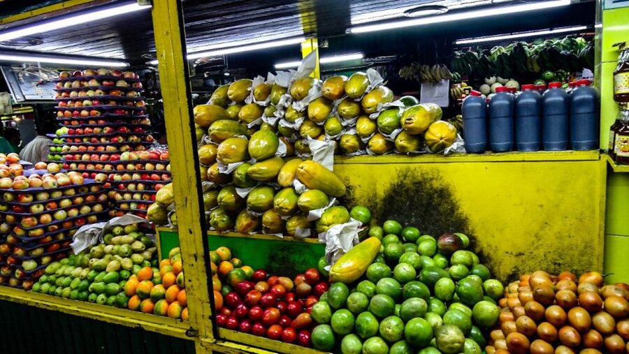 Medellín Multi-sensory Tour in the market, +15 Exotic Fruits - Art Behind the Stall: How You Learn Market Secrets by Talking to Traders