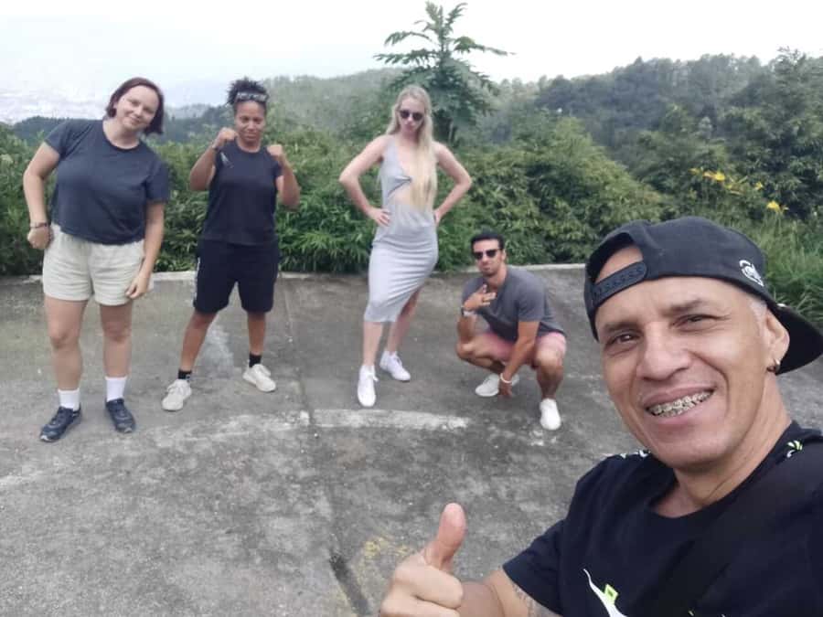 Medellin: Pablo Escobar, Dark Times & the New Medellin Tour - Green Bike Tours Medellín: pickup, pacing, and a 4-hour flow